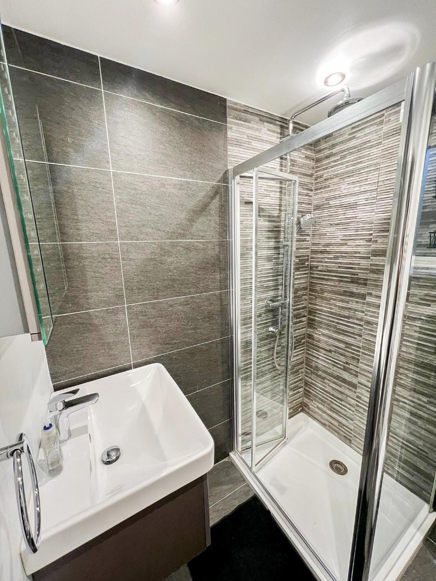 Appartamento Charming 2-Bed Flat Near Islington Station Londra Esterno foto